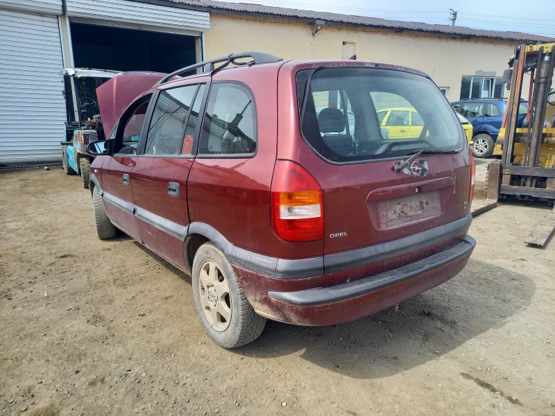 Opel Zafira 1.6 16V, снимка 3 - Автомобили и джипове - 52884754