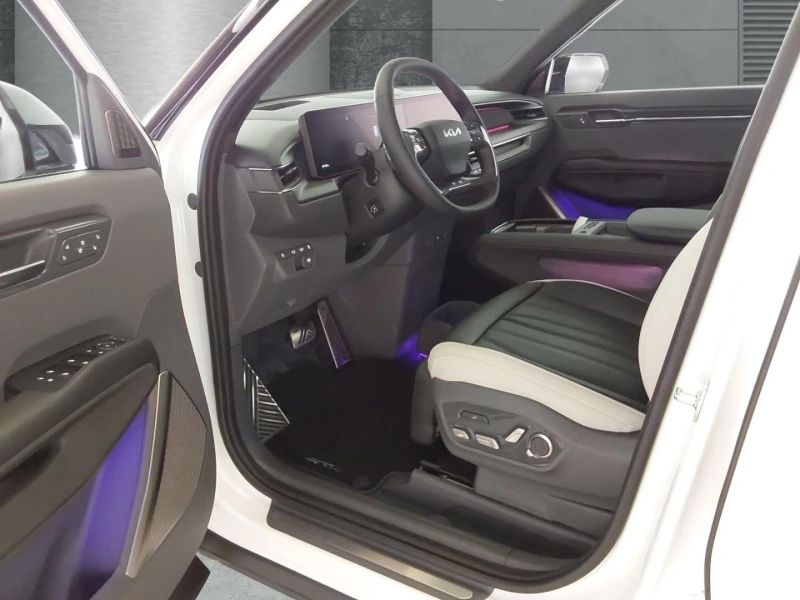 Kia EV9 GT-LINE AWD MATRIX PANO MERIDIAN HEAD UP 7-МЕСТА, снимка 9 - Автомобили и джипове - 51509106