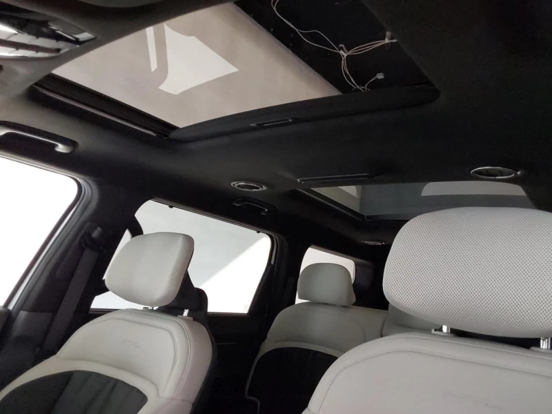 Kia EV9 GT-LINE AWD MATRIX PANO MERIDIAN HEAD UP 7-МЕСТА, снимка 8 - Автомобили и джипове - 51509106