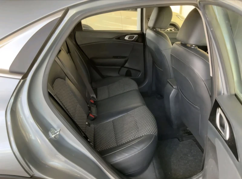 Kia XCeed 1.0TGDi LPG Business Class* ГАЗ* , снимка 9 - Автомобили и джипове - 53061185