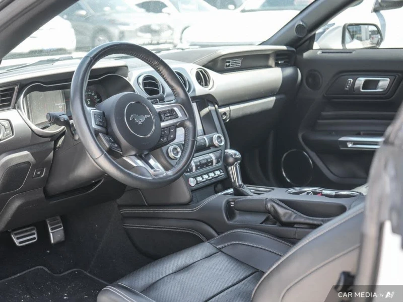 Ford Mustang GT* Premium* Convertible* АвтоКредит* (ЦЕНА ДО БГ), снимка 6 - Автомобили и джипове - 53288747