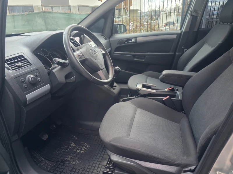 Opel Zafira 1.9 cdti, снимка 8 - Автомобили и джипове - 53457842