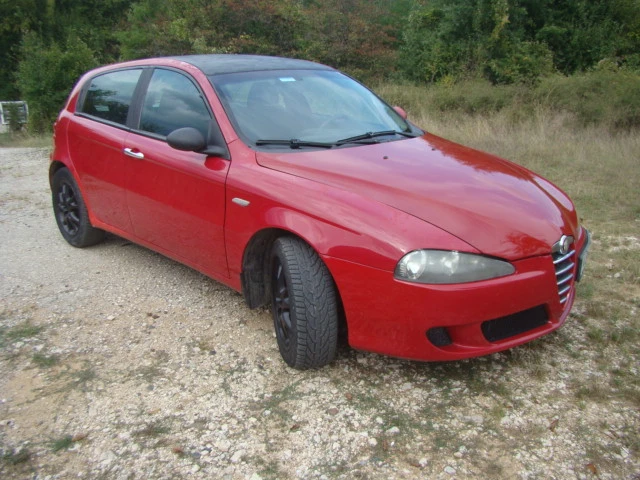 Alfa Romeo 147, снимка 1 - Автомобили и джипове - 49289138