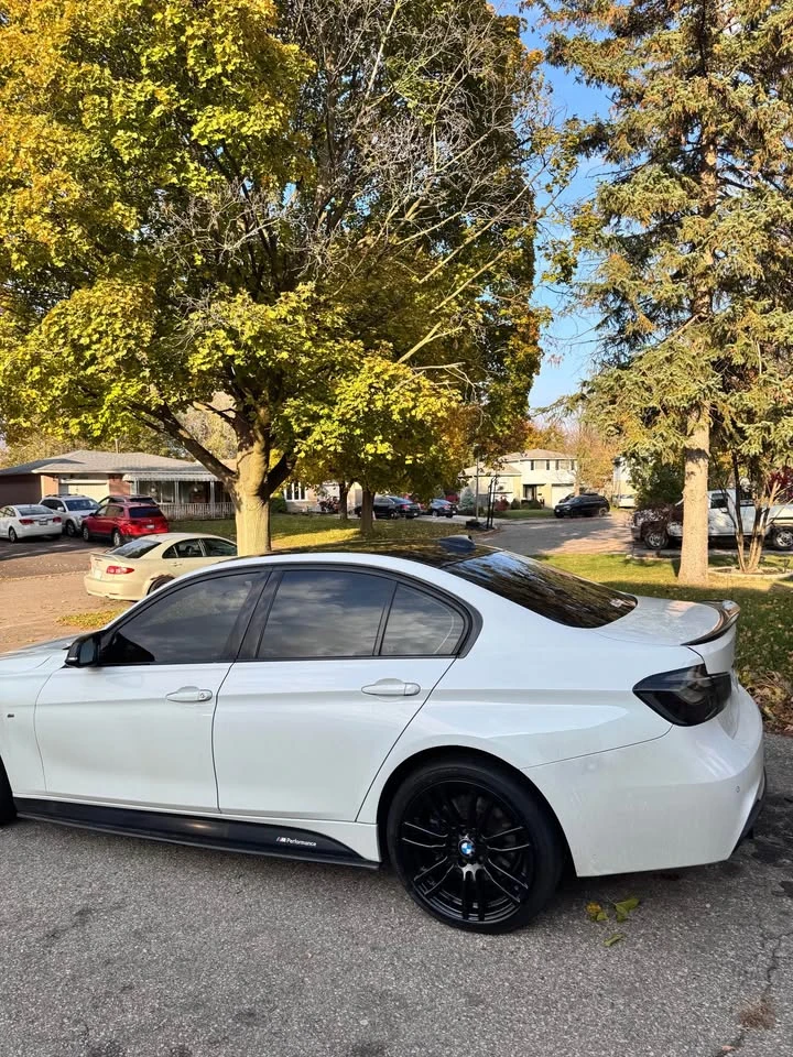 BMW 335 * M SPORT* CARFAX * БЕЗ ПЪРВОНАЧАЛНА ВНОСКА - изображение 4