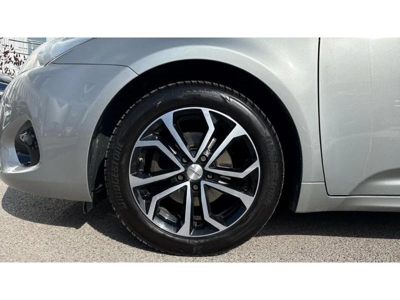 Toyota Avensis TS 1.8P EXECUTIVE, снимка 16 - Автомобили и джипове - 53615859