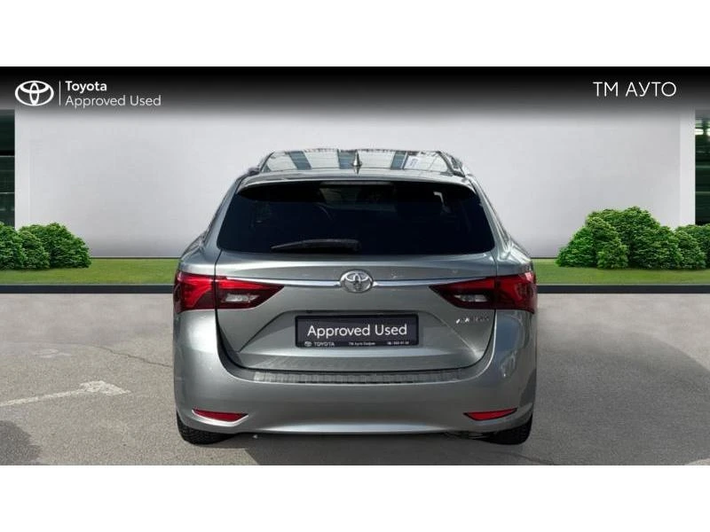 Toyota Avensis TS 1.8P EXECUTIVE, снимка 4 - Автомобили и джипове - 53615859