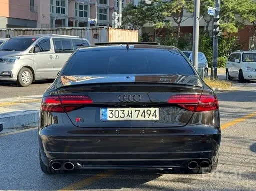 Audi S8 PLUS ЛИЗИНГ, снимка 6 - Автомобили и джипове - 56328120
