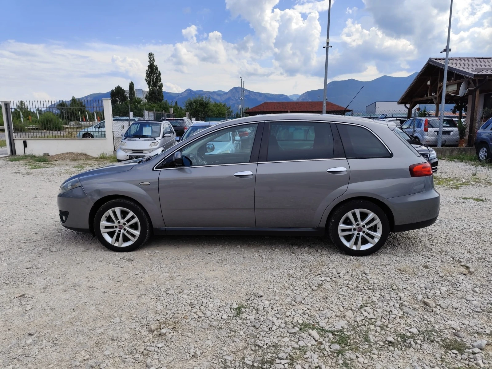 Fiat Croma 1.9 дизел Италия - изображение 9