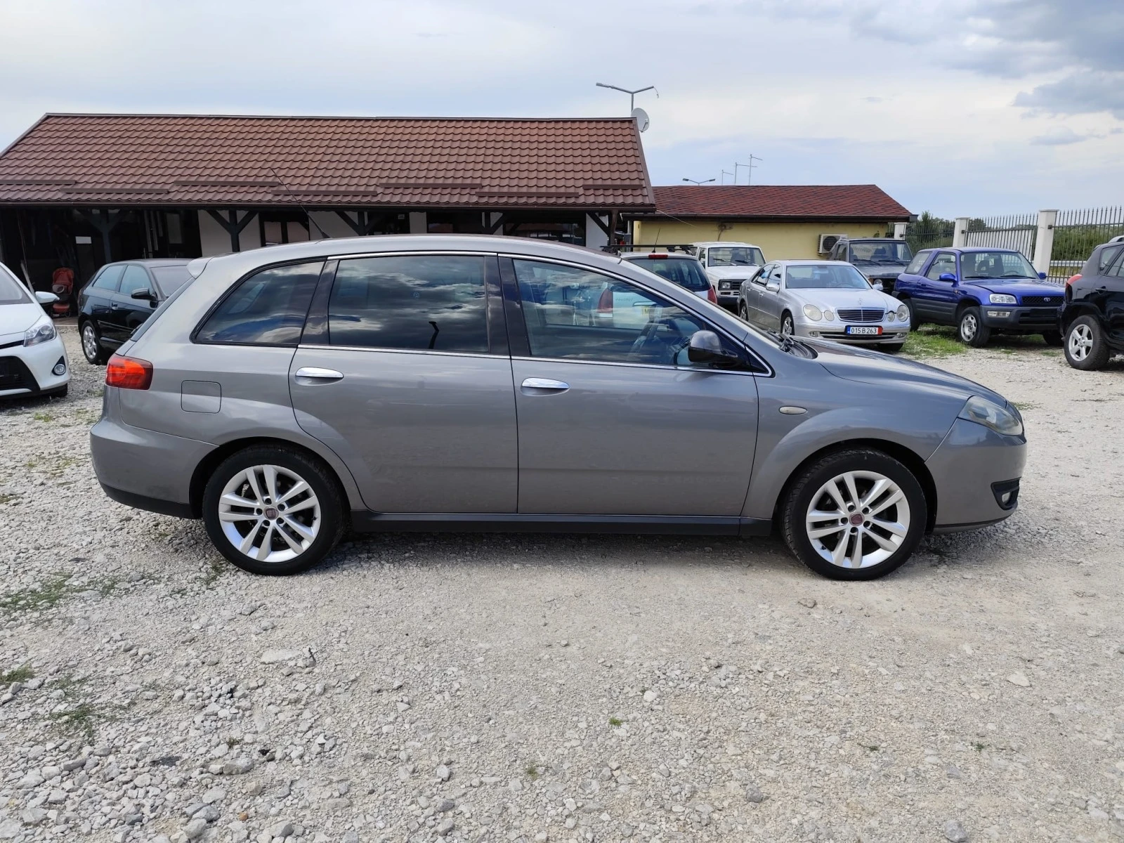 Fiat Croma 1.9 дизел Италия - изображение 4