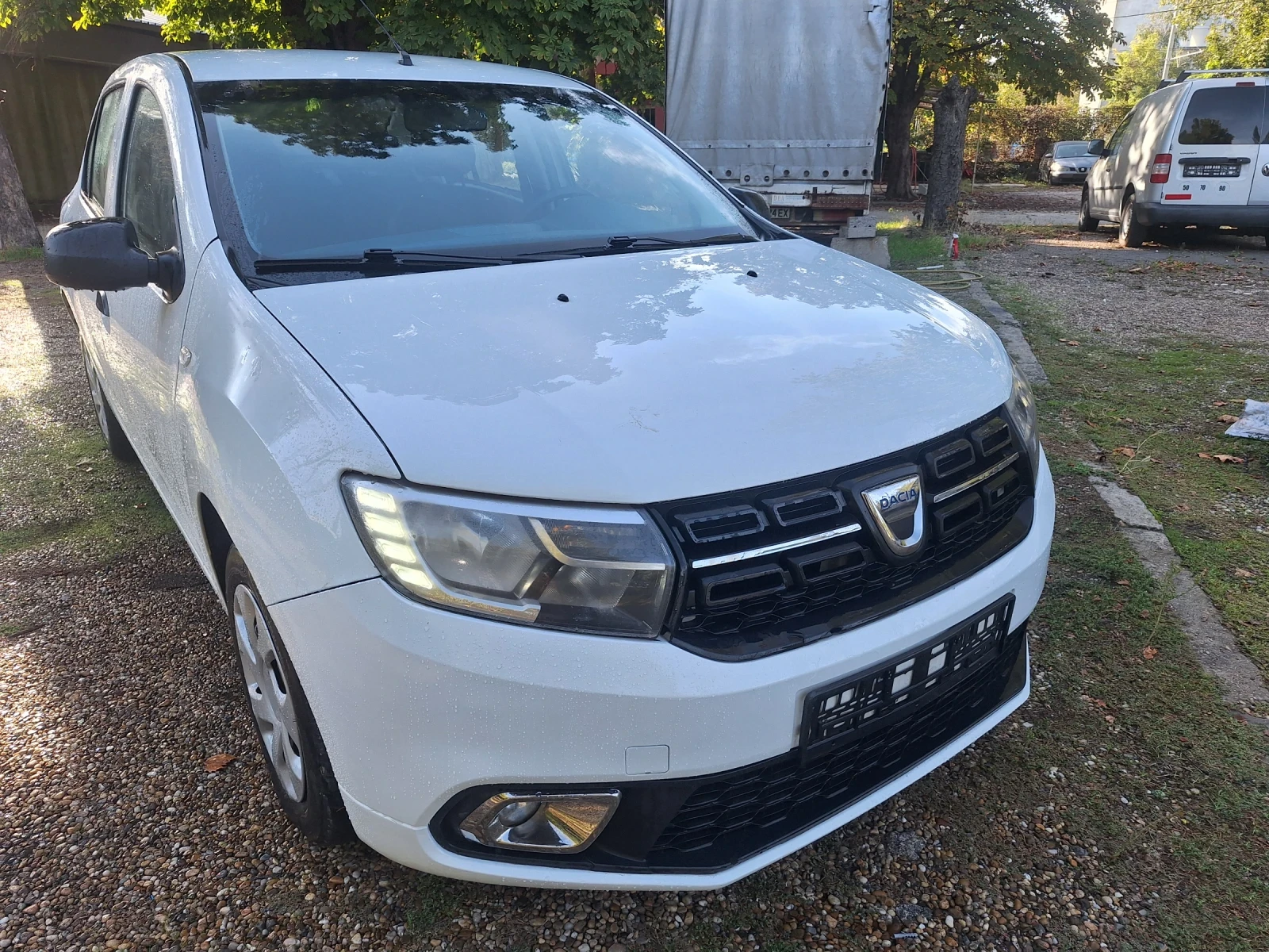 Dacia Logan Бензин-ГАЗ - изображение 2