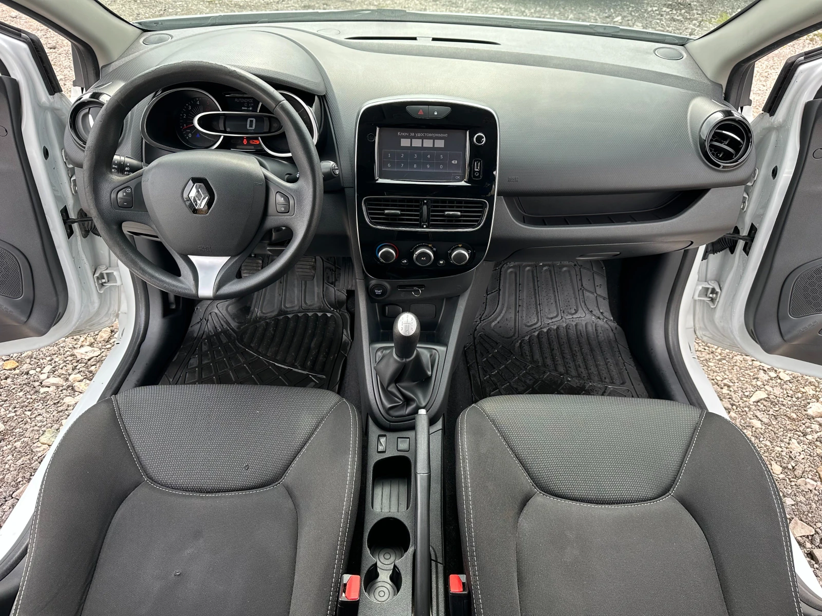 Renault Clio 1.5dci 90kc KLIMA NAVI - изображение 10