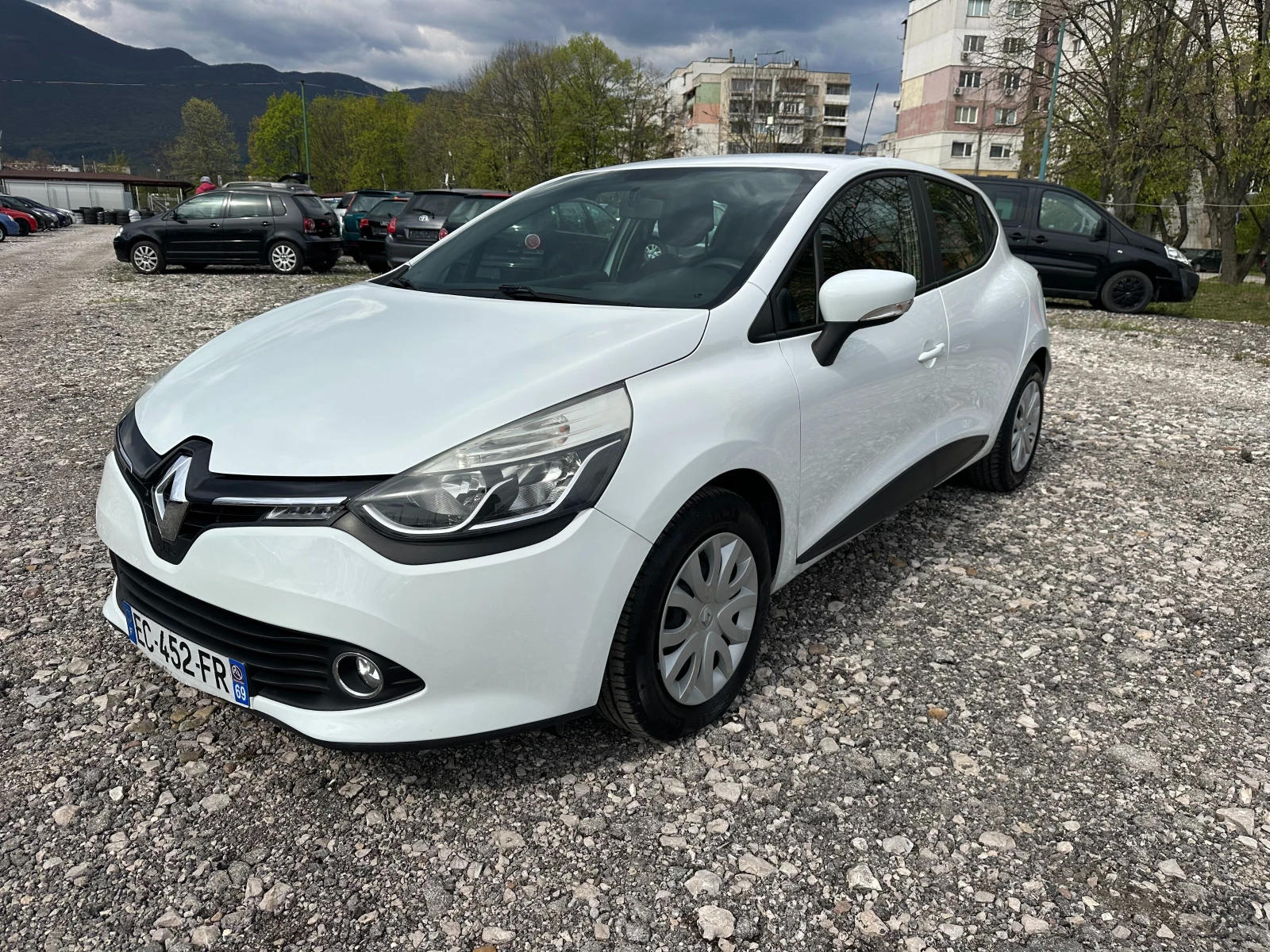 Renault Clio 1.5dci 90kc KLIMA NAVI - изображение 7