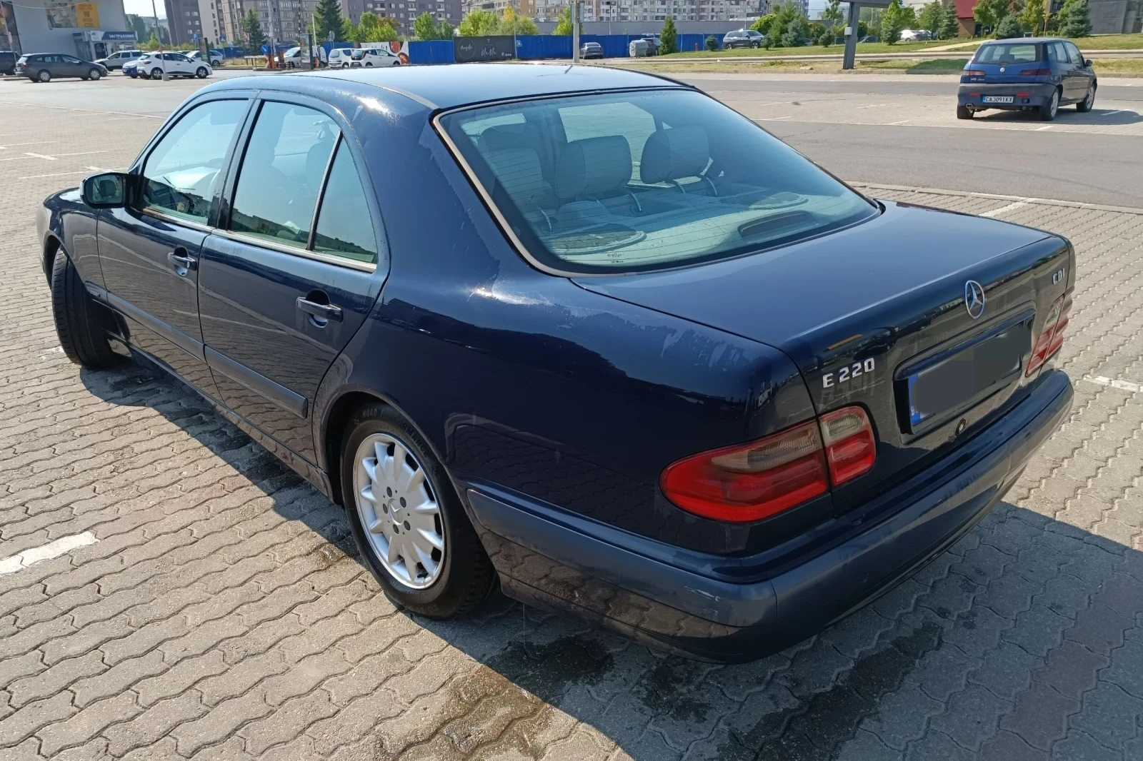 Mercedes-Benz E 220 CDI - изображение 5