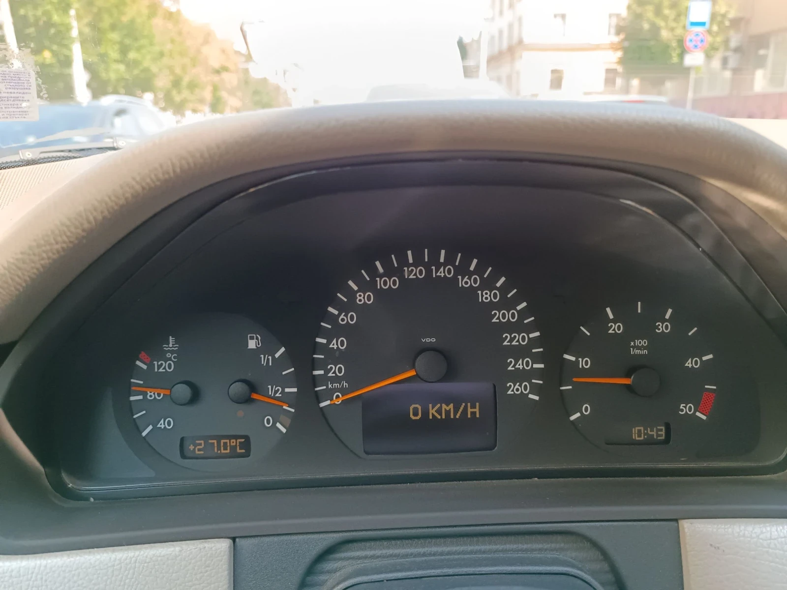 Mercedes-Benz E 220 CDI - изображение 7