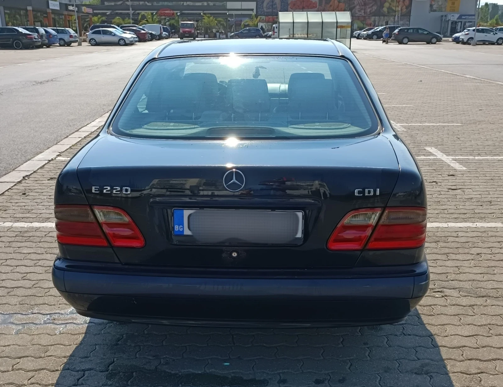 Mercedes-Benz E 220 CDI - изображение 3