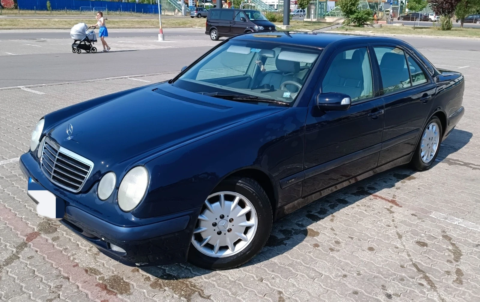Mercedes-Benz E 220 CDI - изображение 4