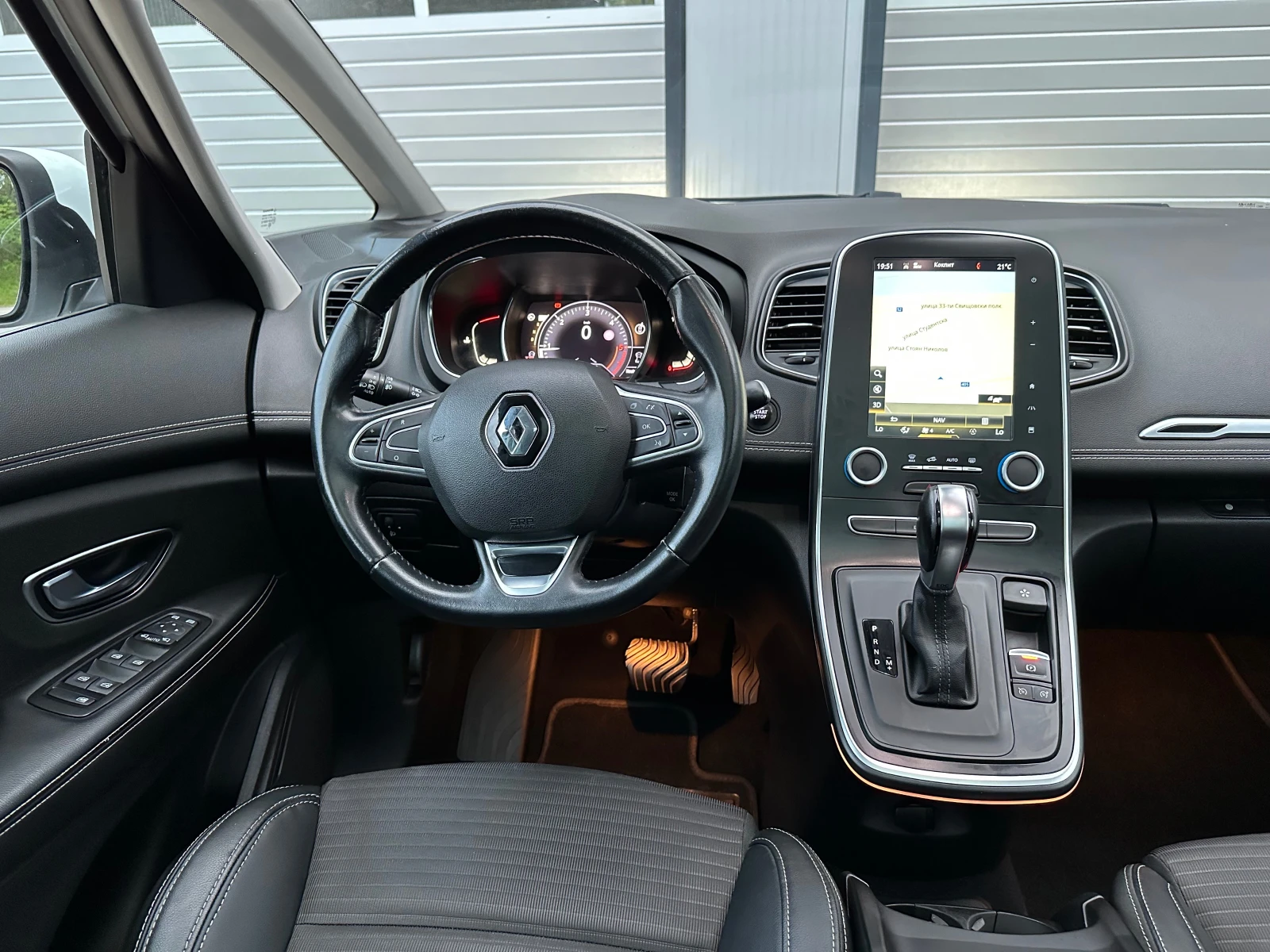 Renault Scenic АВТОМАТ ПАНОРАМА LED KEYLESS NAVI FULL | Mobile.bg — изображение 11