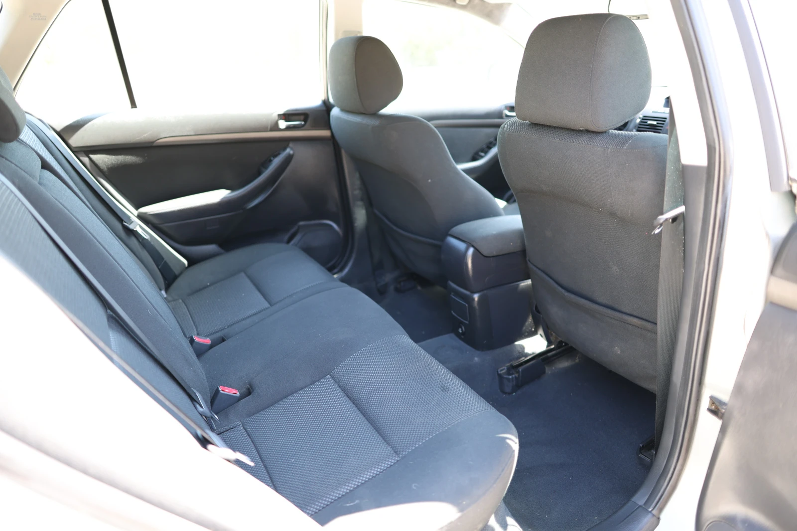Toyota Avensis T25 - изображение 7