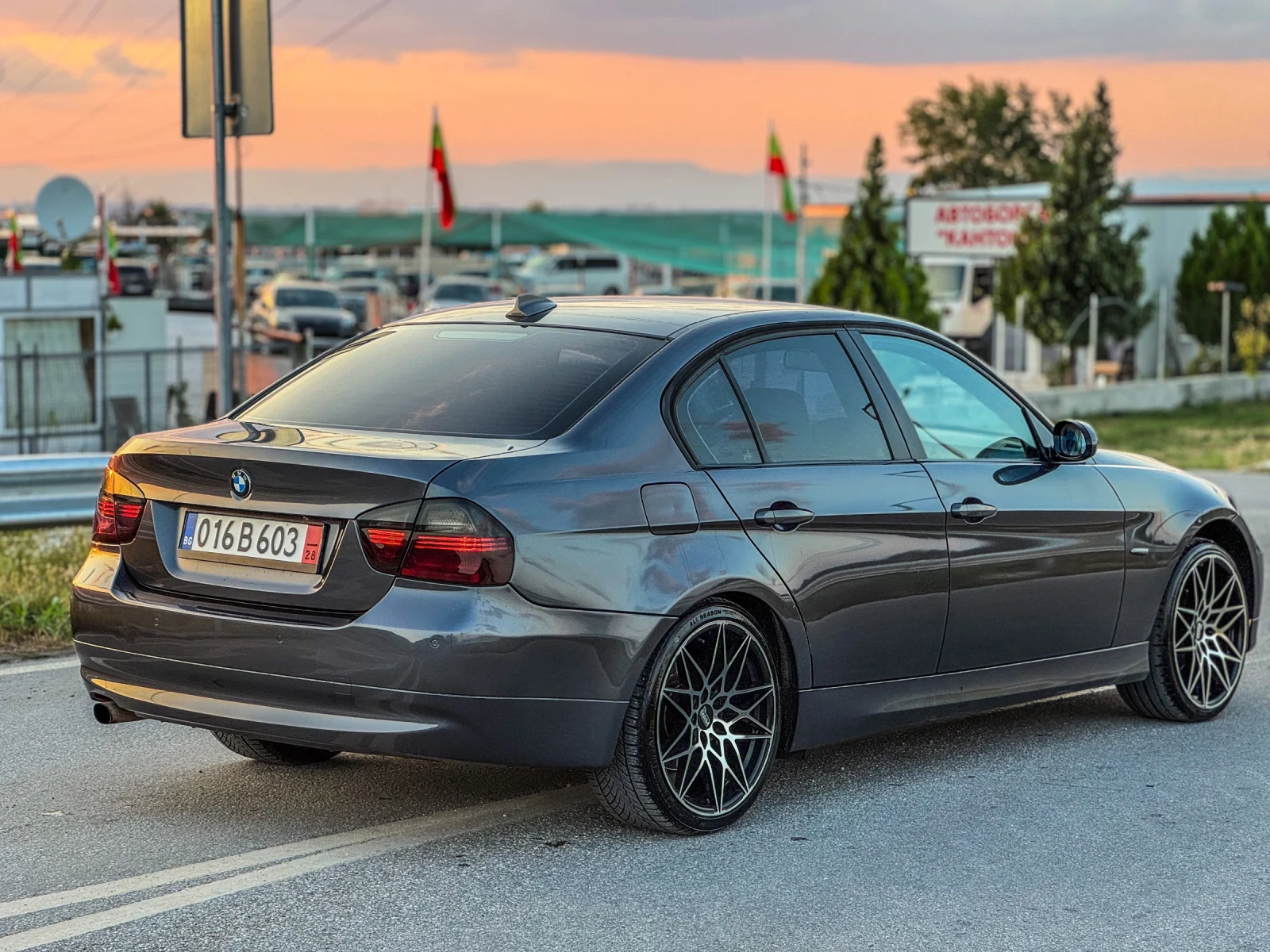 BMW 320 D Premiere 163к.с. - изображение 4
