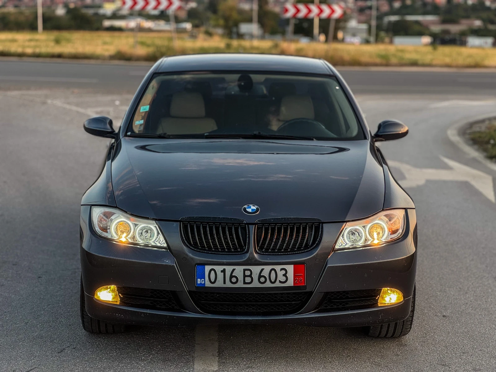 BMW 320 D Premiere 163к.с. - изображение 2