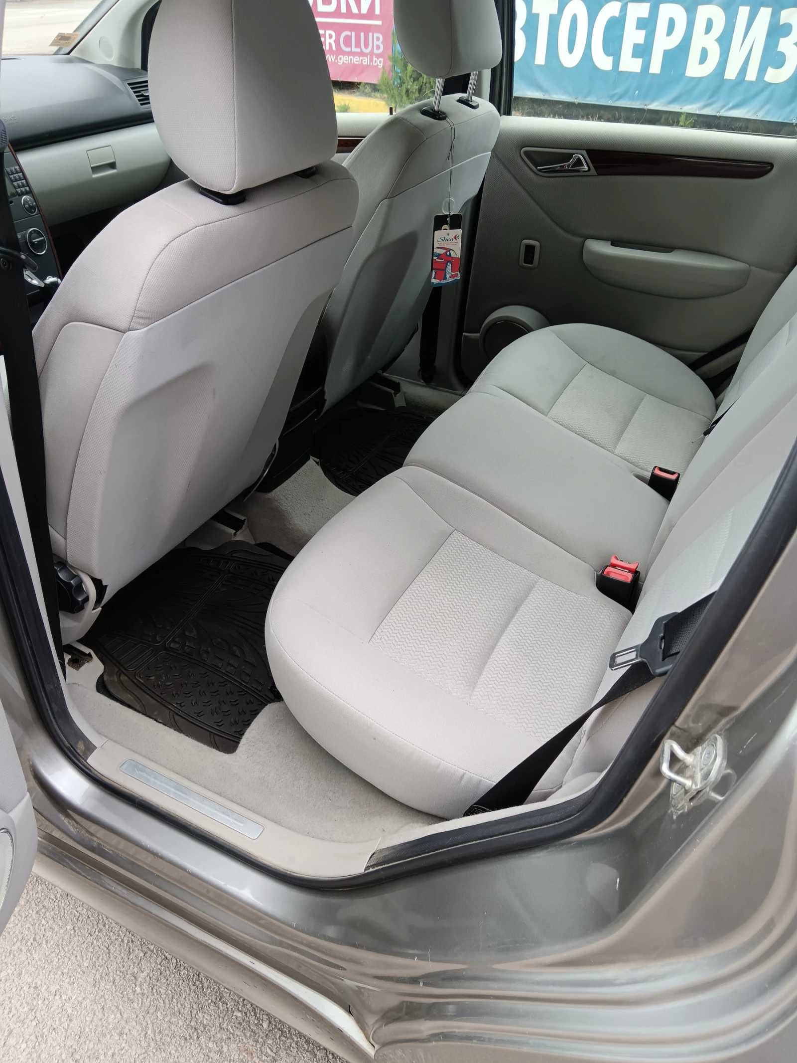 Mercedes-Benz A 200  - изображение 8