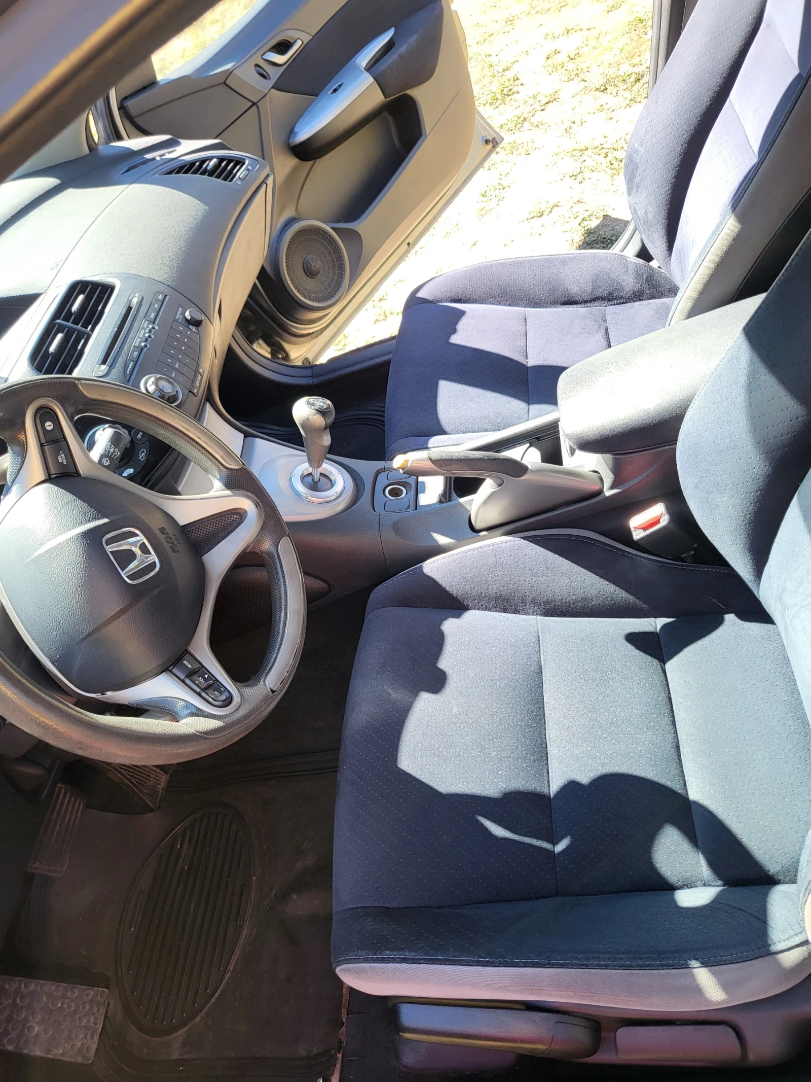 Honda Civic 1.4 i-Shift - изображение 9