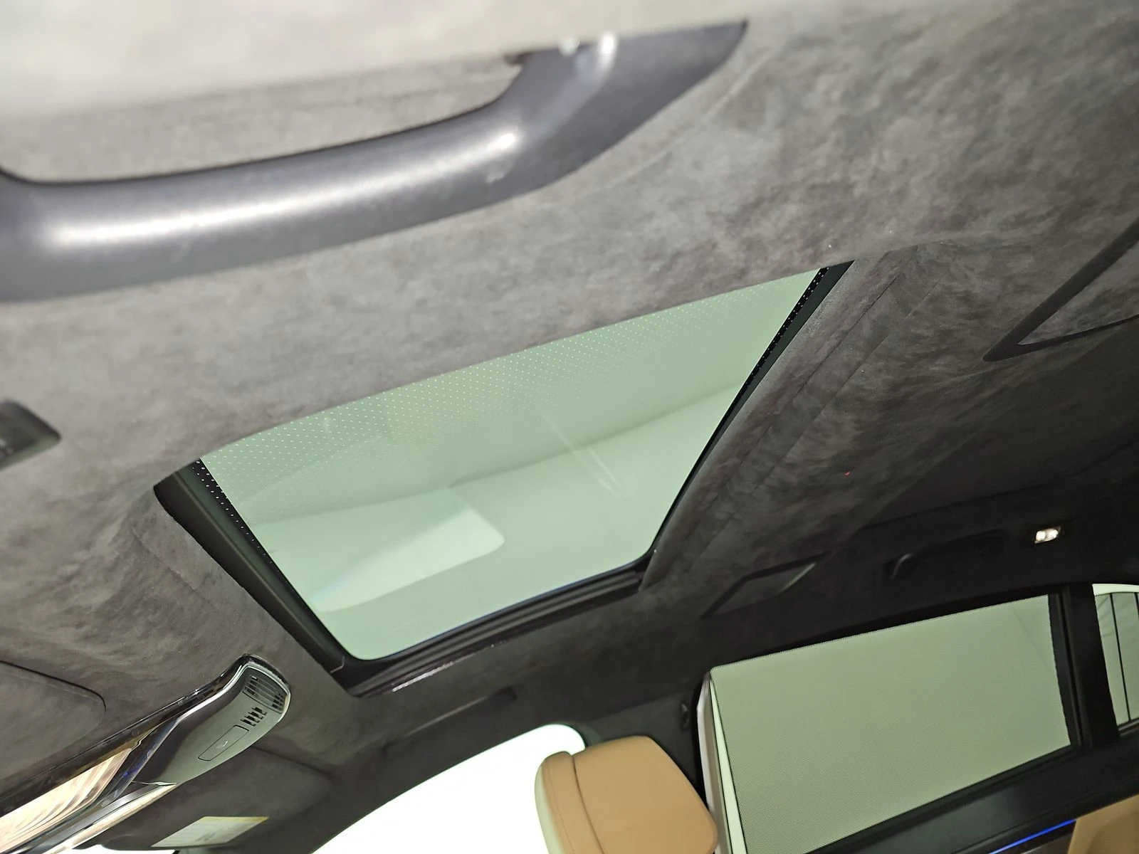 BMW 750 M PACK* BOWERS & WILKINS* 360OBDUH* MASSAGES* 360V | Mobile.bg — изображение 14
