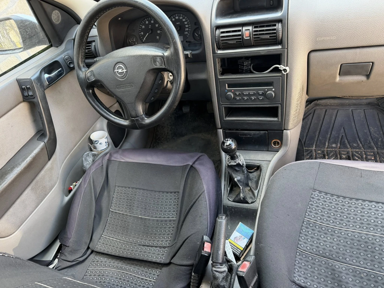 Opel Astra G 1.6i 100кс FACELIFT КЛИМАТРОНИК, снимка 7 - Автомобили и джипове - 53769429