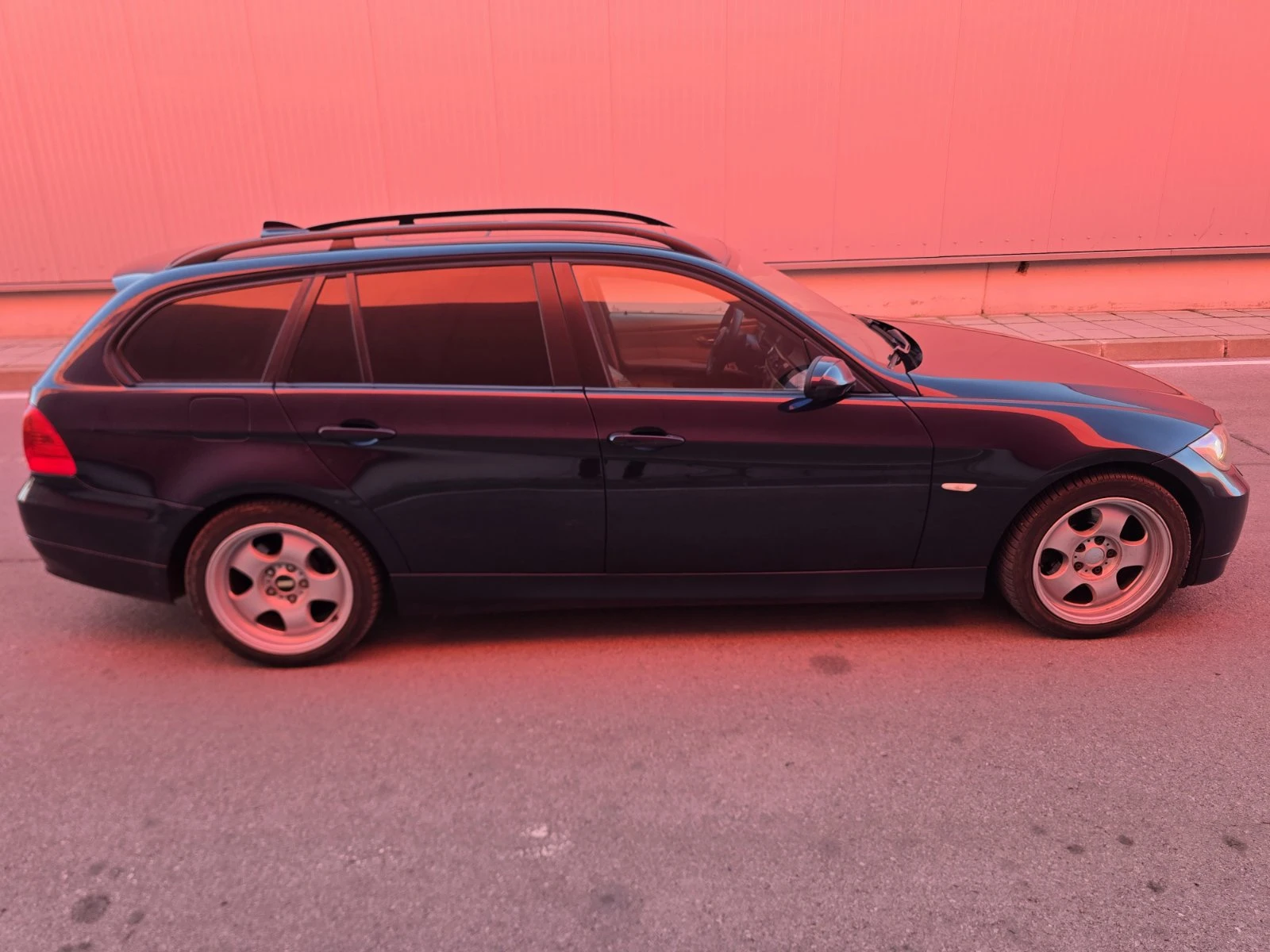 BMW 320 М47 Auto  * Navi * Рекаро * Подгрев, снимка 6 - Автомобили и джипове - 53841459