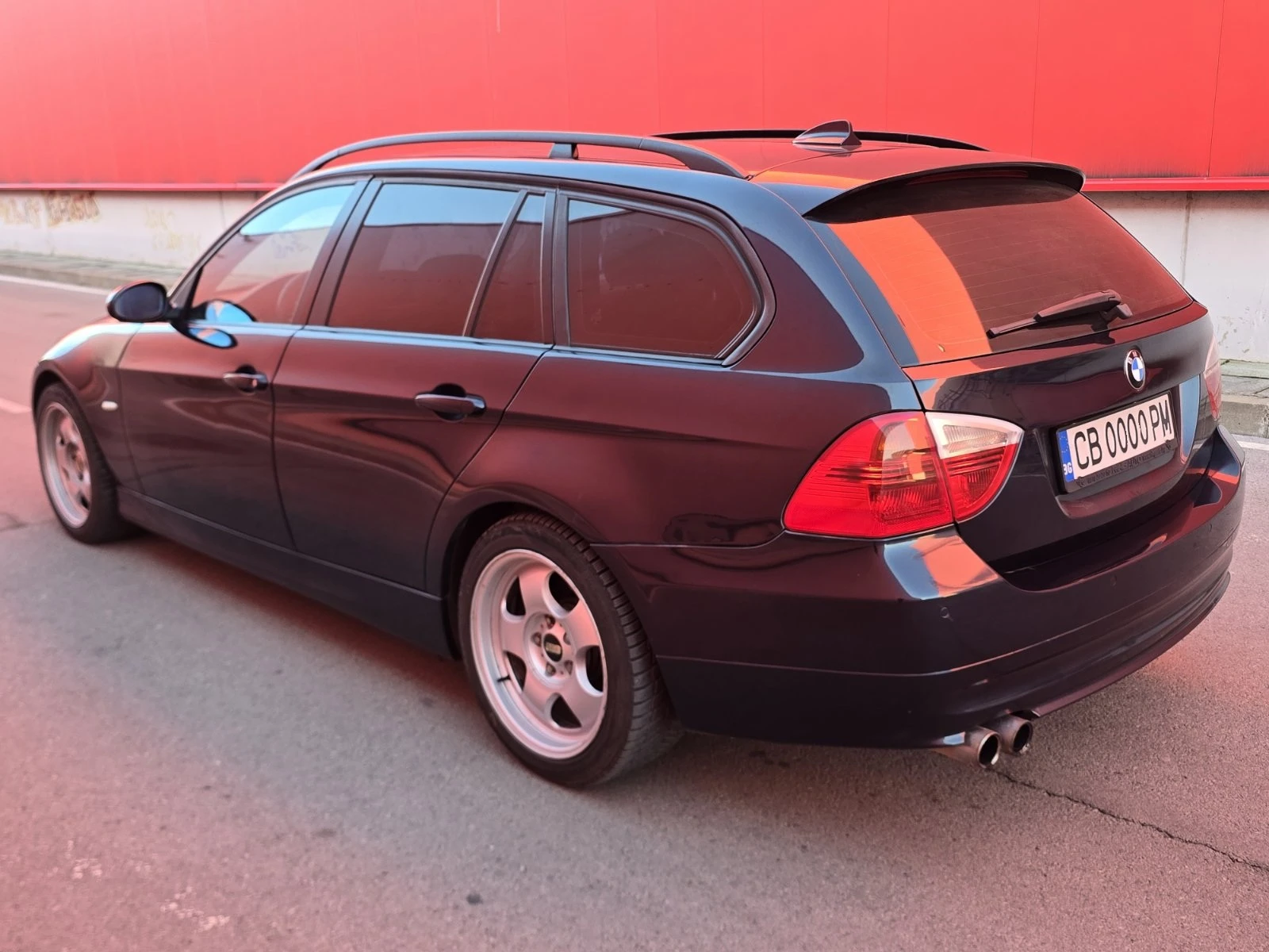 BMW 320 М47 Auto  * Navi * Рекаро * Подгрев, снимка 3 - Автомобили и джипове - 53841459
