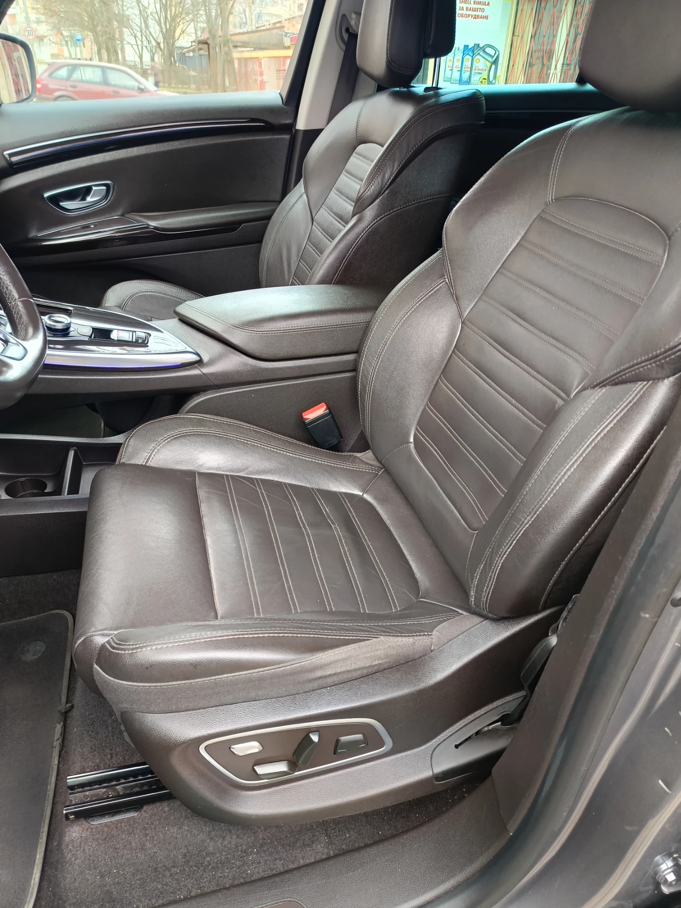 Renault Espace 1.6 dci, снимка 8 - Автомобили и джипове - 53894889