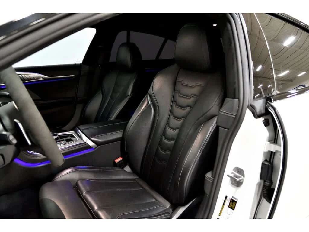 BMW 850 xDrive/Carbon/HK/ФИКСИРАНА ЦЕНА ДО БГ, снимка 15 - Автомобили и джипове - 54138056