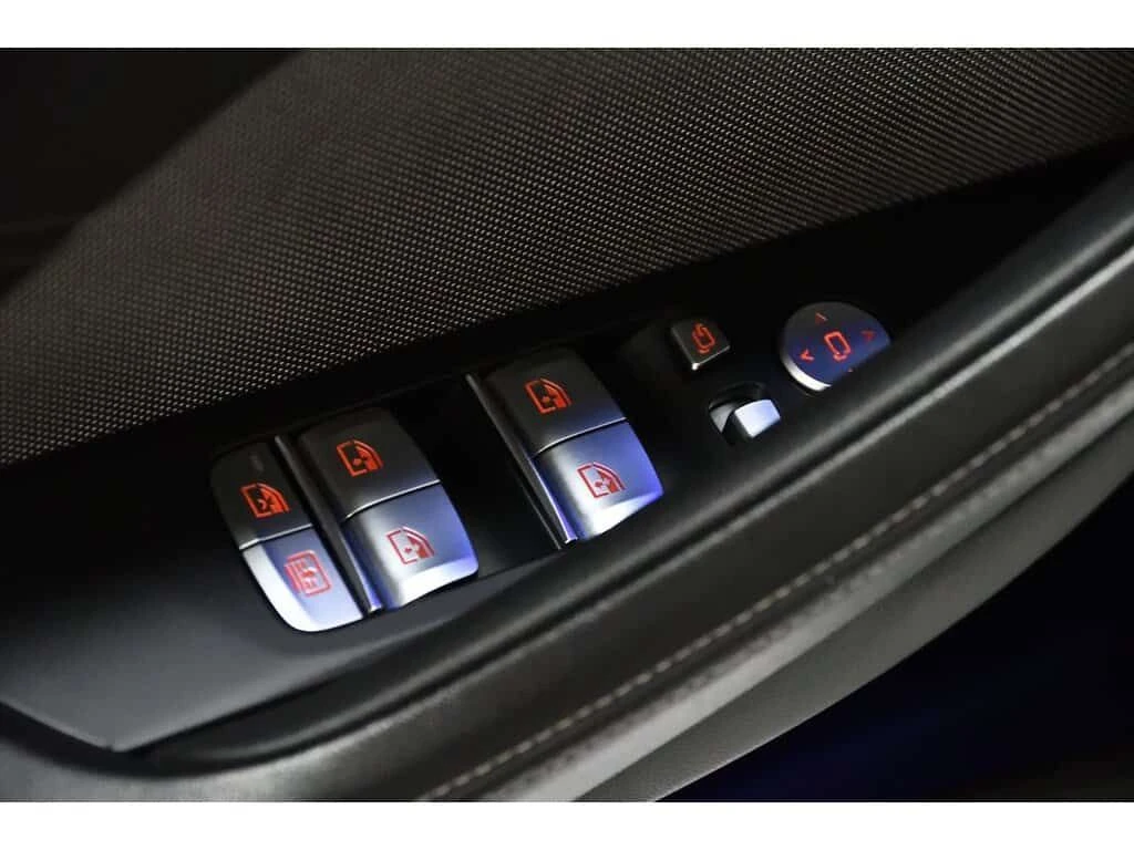 BMW 850 xDrive/Carbon/HK/ФИКСИРАНА ЦЕНА ДО БГ, снимка 13 - Автомобили и джипове - 54138056