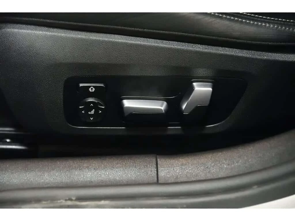 BMW 850 xDrive/Carbon/HK/ФИКСИРАНА ЦЕНА ДО БГ, снимка 14 - Автомобили и джипове - 54138056