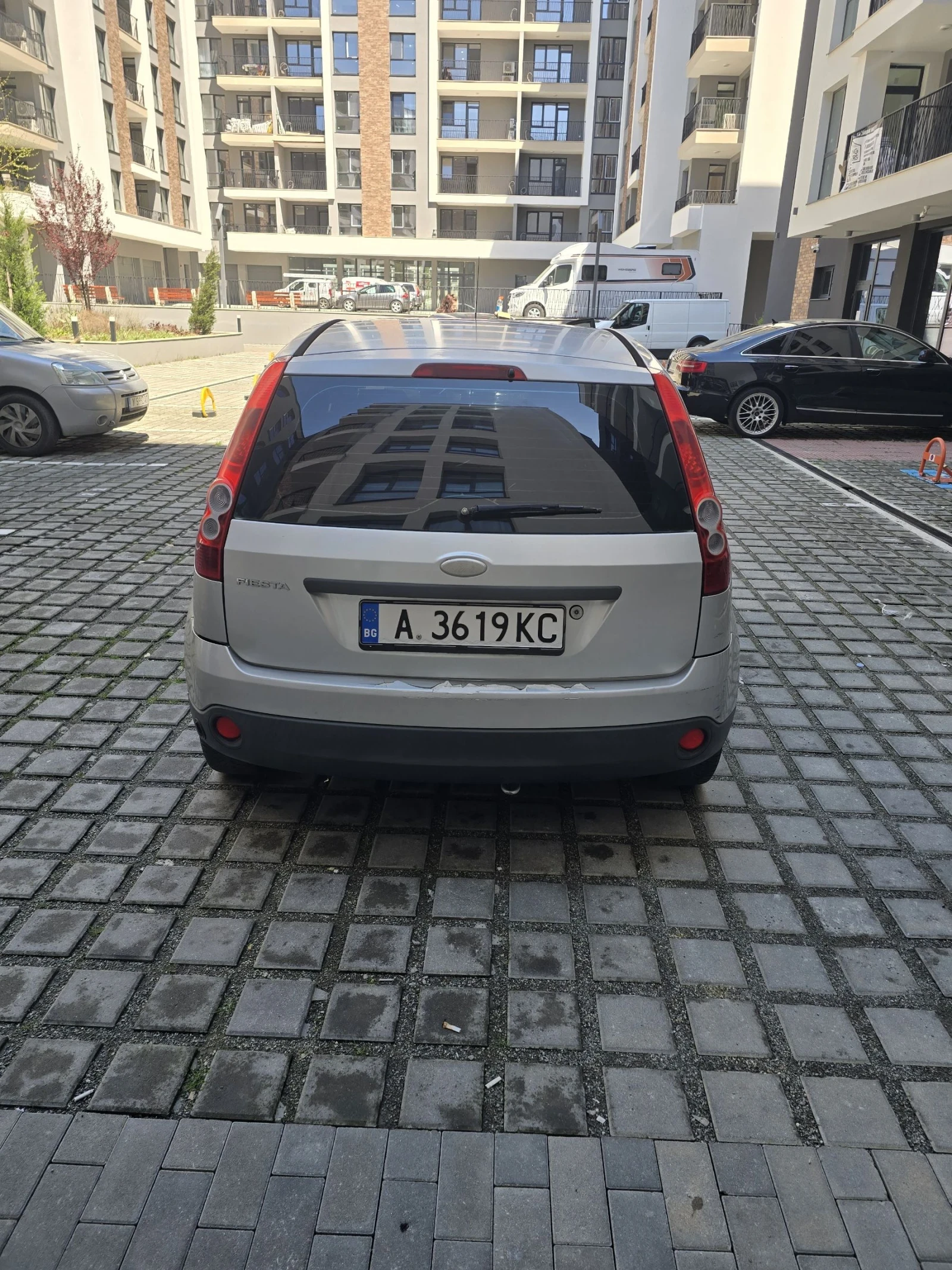 Ford Fiesta 1.2 Газ, снимка 5 - Автомобили и джипове - 54479055
