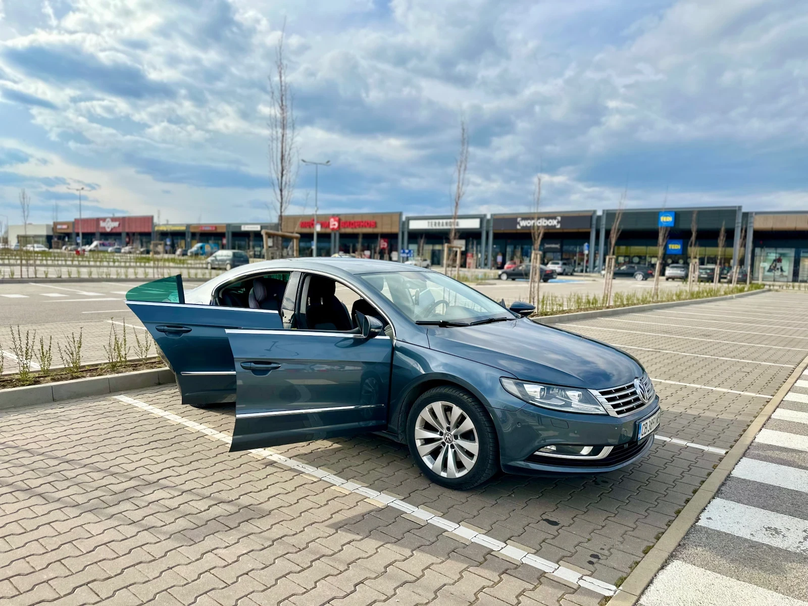 VW CC 2.0TDI DSG, снимка 8 - Автомобили и джипове - 54969216