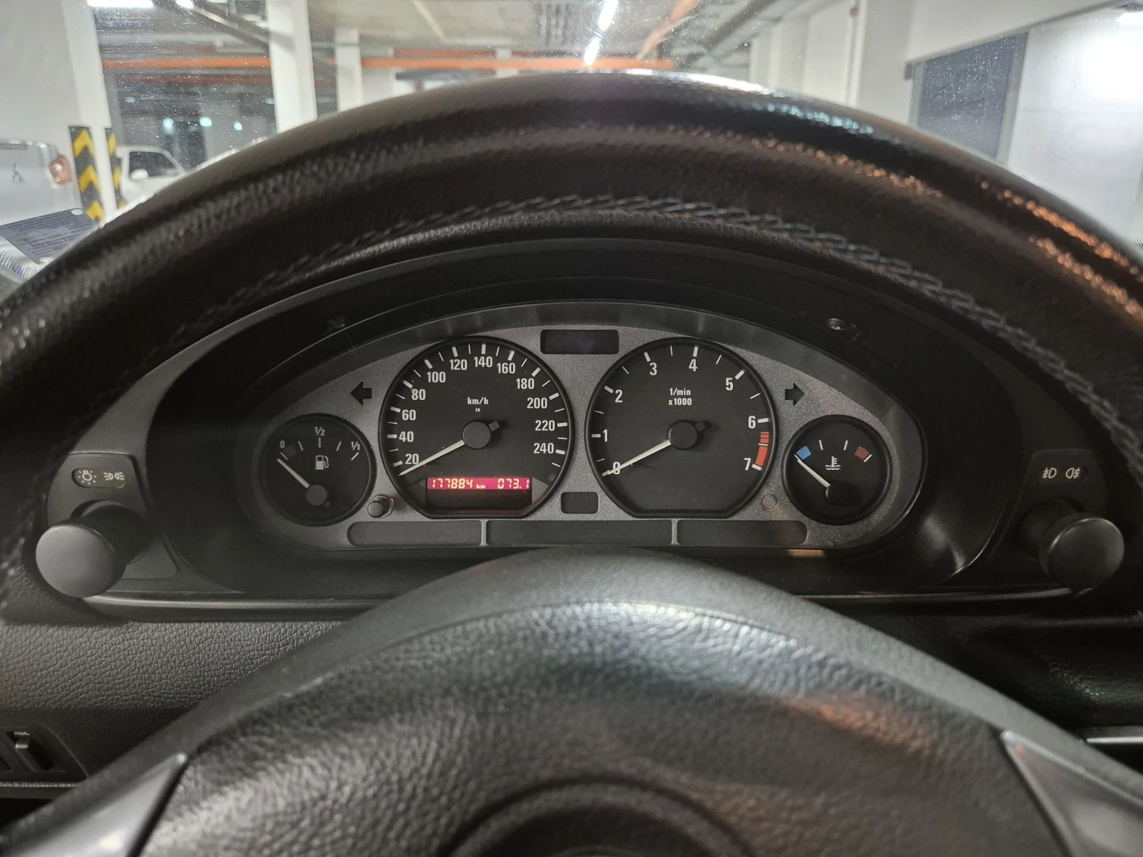 BMW 323 M Pack, снимка 13 - Автомобили и джипове - 55075457