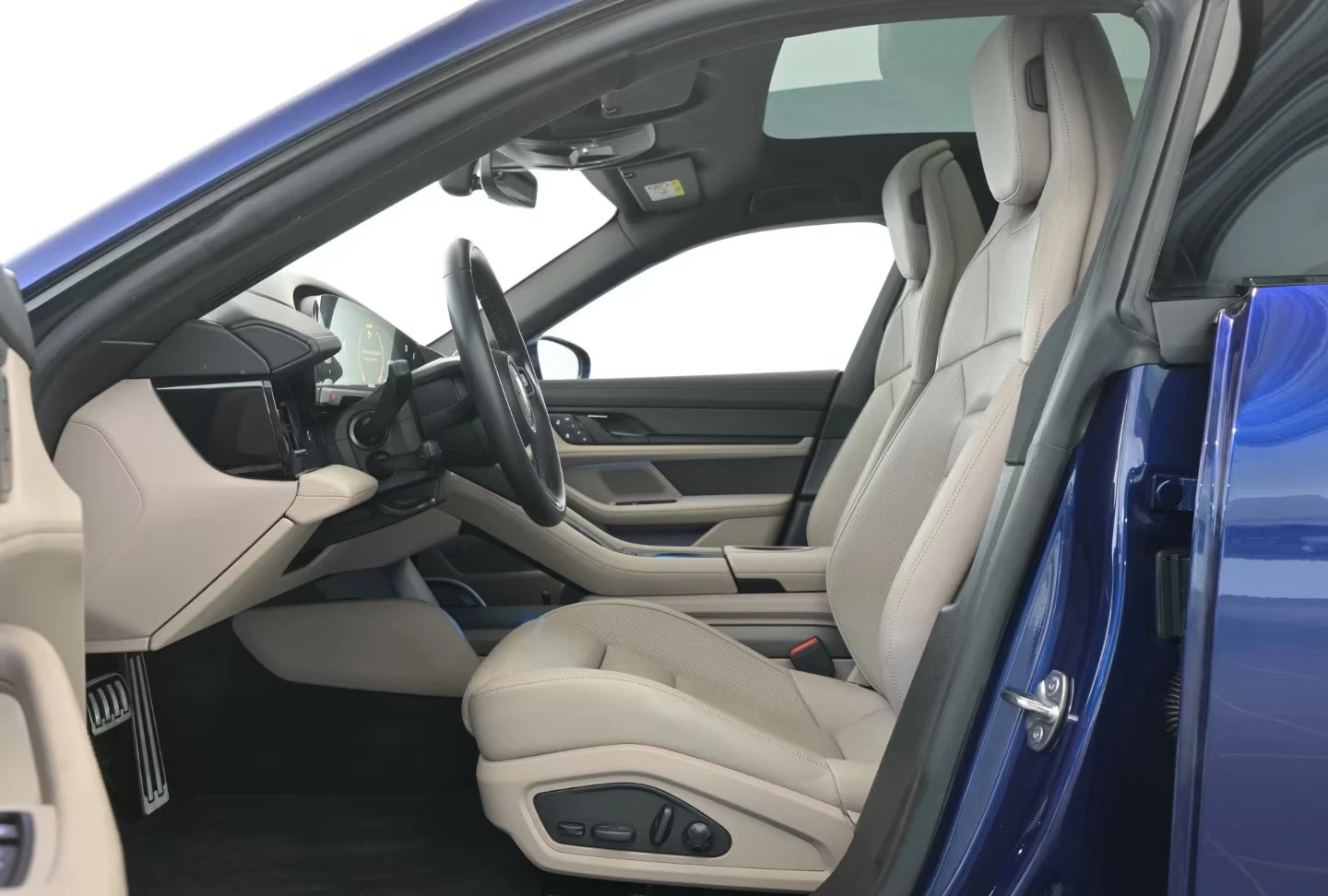 Porsche Taycan 4S/571HP/HUD/VENTILATION/PANO/360/INNODRIVE/497z, снимка 13 - Автомобили и джипове - 55087584