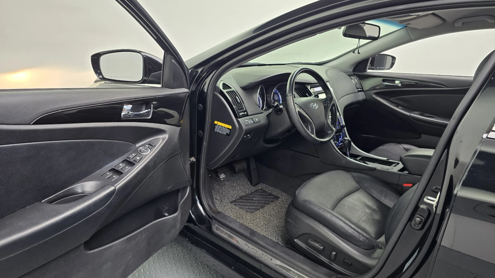 Hyundai Sonata КРАЙНА ЦЕНА, снимка 10 - Автомобили и джипове - 55496107