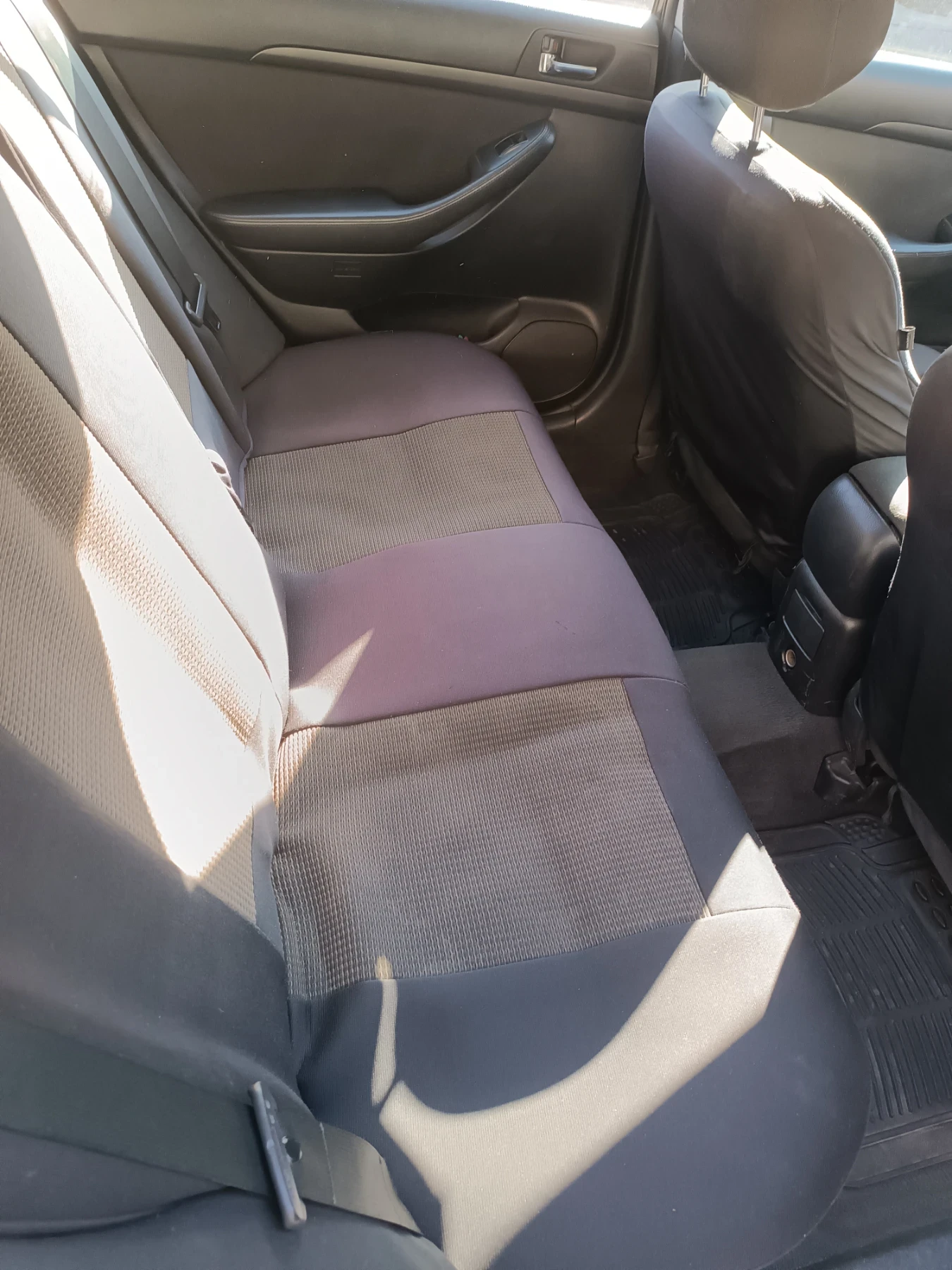 Toyota Avensis Т25, снимка 3 - Автомобили и джипове - 55507582