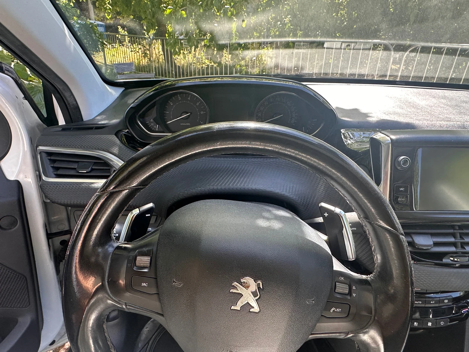Peugeot 2008, снимка 9 - Автомобили и джипове - 55738907