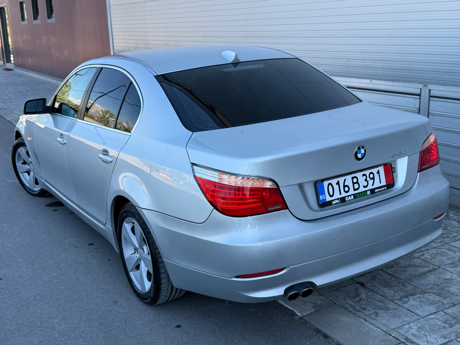 BMW 530 FACE/235/M57/КОЖА/АВТОМАТ/ПРИБИРАНЕ/НОВИ ГУМИ, снимка 2 - Автомобили и джипове - 56118219