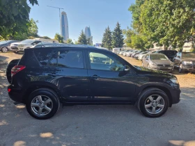 Toyota Rav4 2.2D-4D NAVI КОЖА ПОДГРЕВ КРУИЗ KEYLESS 6СКОРОСТИ , снимка 4
