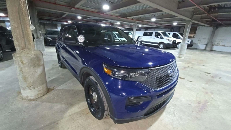 Ford Explorer Police Interceptor Utility Hybrid, снимка 1 - Автомобили и джипове - 48458555