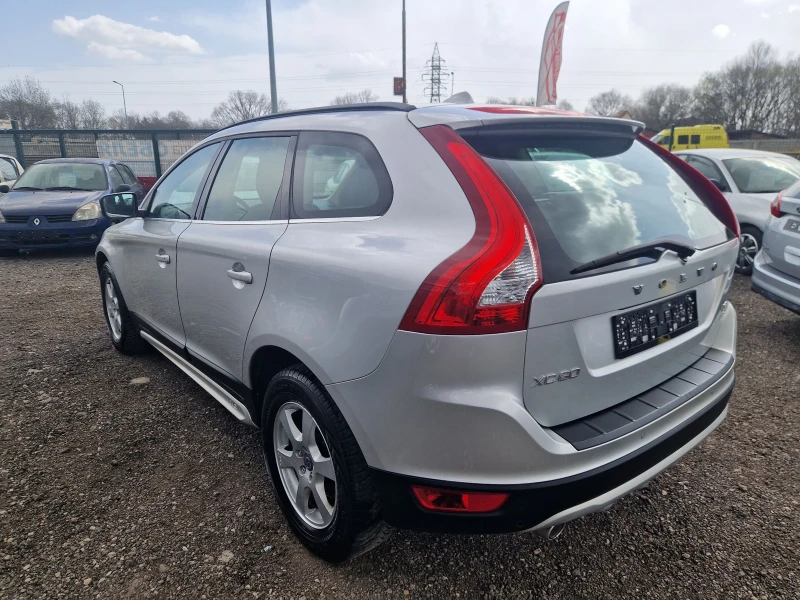 Volvo XC60 2.4D 163ps.D5 AWD ITALIA, снимка 2 - Автомобили и джипове - 49544522