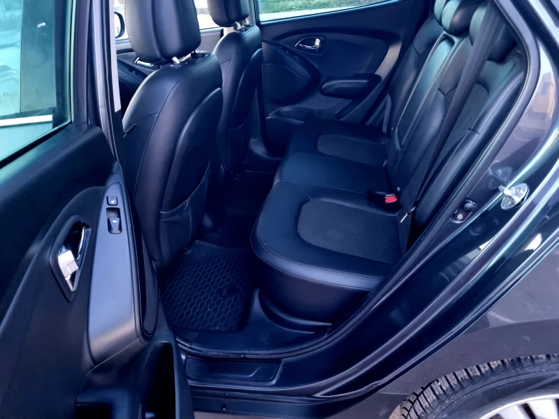 Hyundai IX35 1.6i, 135hp/LPG, снимка 12 - Автомобили и джипове - 53078774