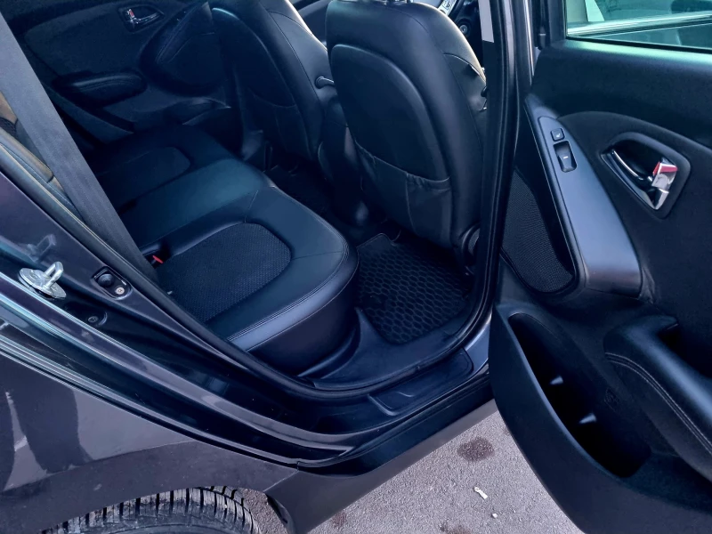 Hyundai IX35 1.6i, 135hp/LPG, снимка 11 - Автомобили и джипове - 53078774
