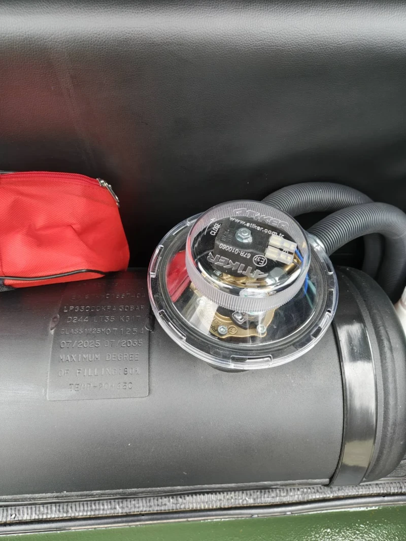 Suzuki Vitara, снимка 8 - Автомобили и джипове - 53570548