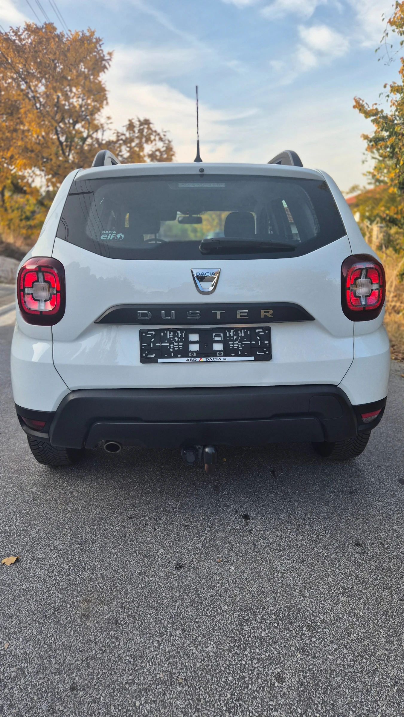 Dacia Duster 1.6i-АГУ - изображение 6