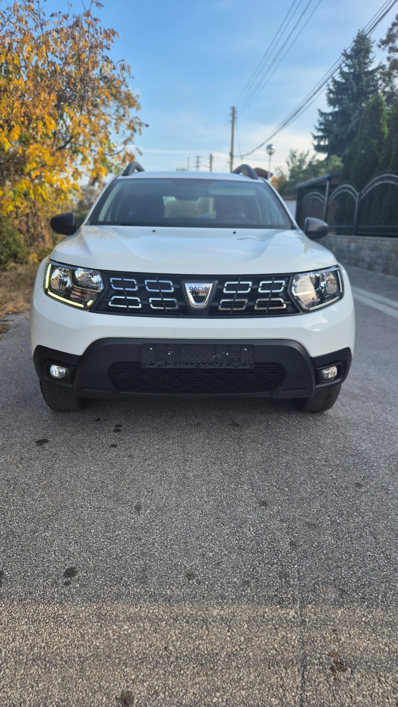 Dacia Duster 1.6i-АГУ - изображение 3